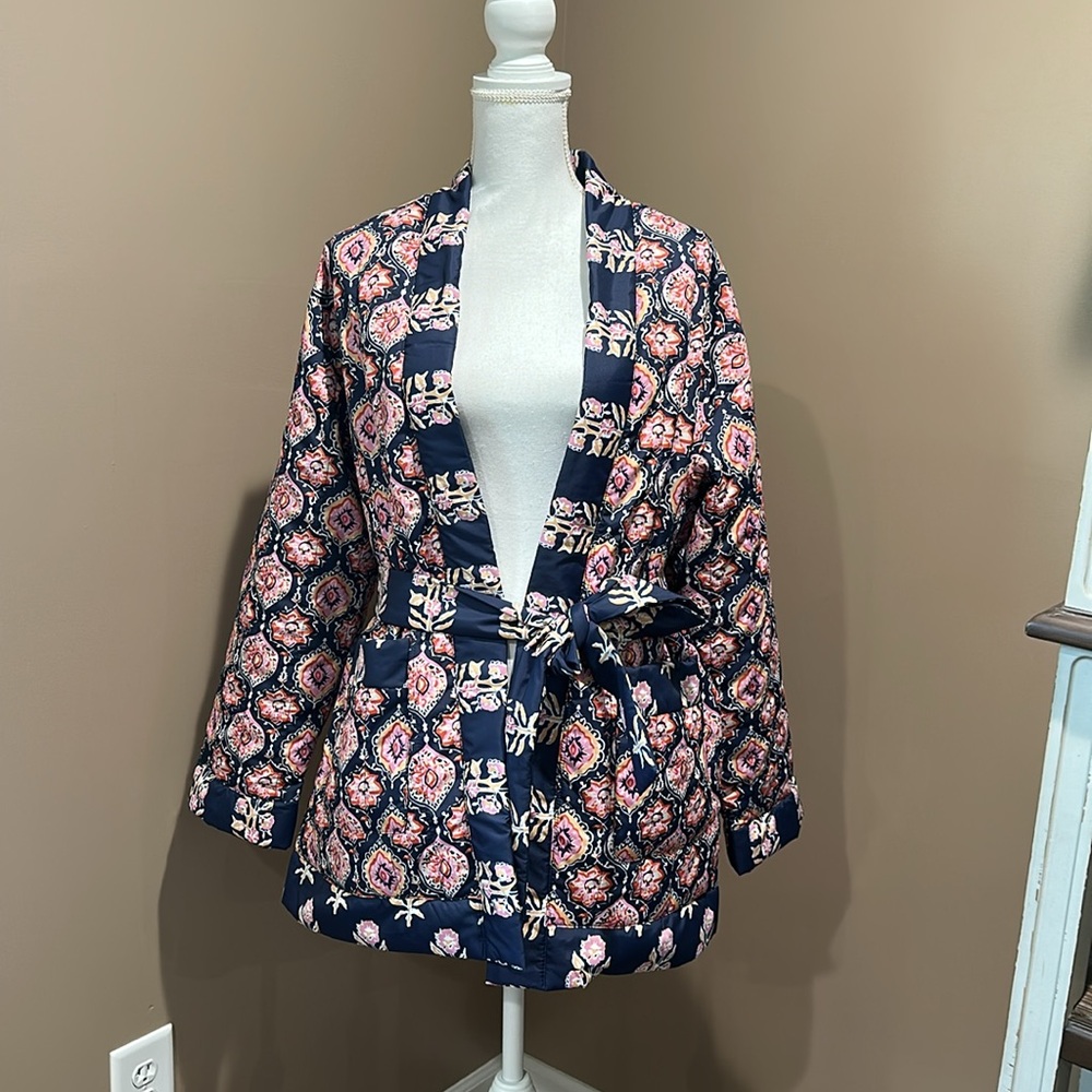 NWT VENUS Quilted Jacket with Belt - Picture 13 of 16